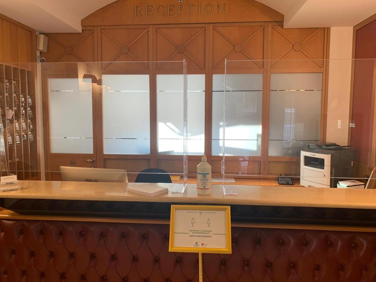 Hotel Continental Торино Екстериор снимка