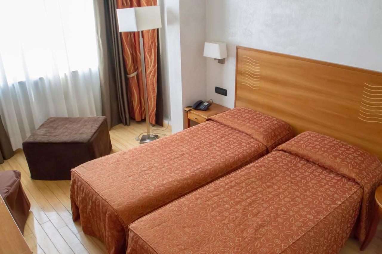 Hotel Continental Торино Екстериор снимка