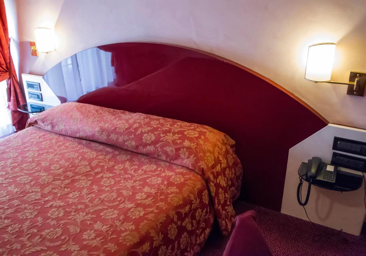 Hotel Continental Торино Екстериор снимка