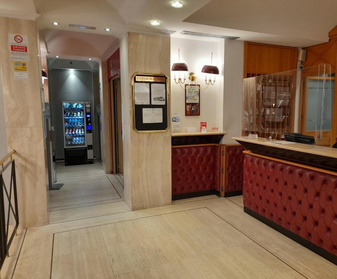 Hotel Continental Торино Екстериор снимка